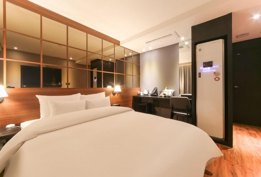 Hotel French Code Myeongji Busan Exterior photo